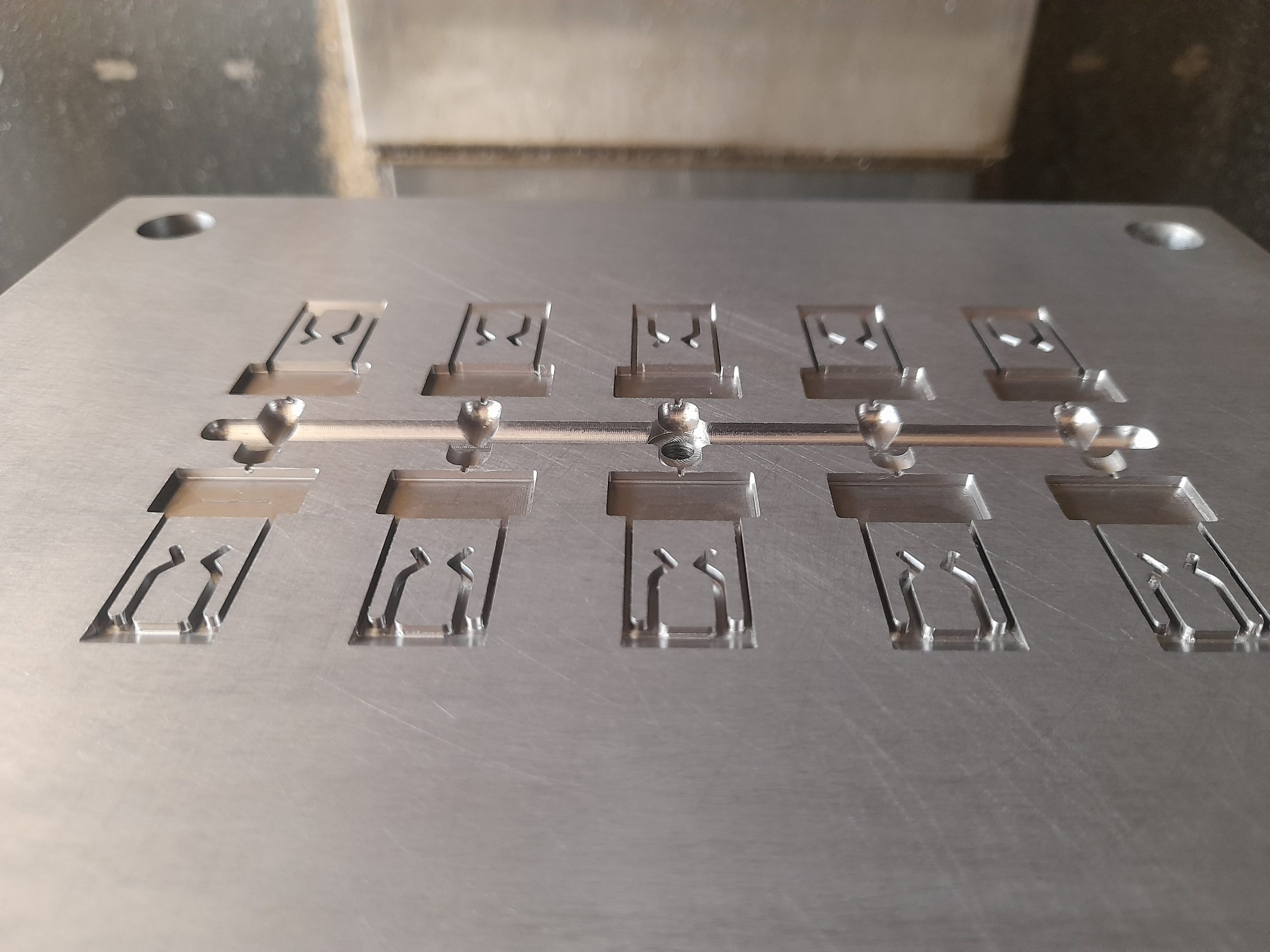 اجزای اصلی قالب تزریق پلاستیک: