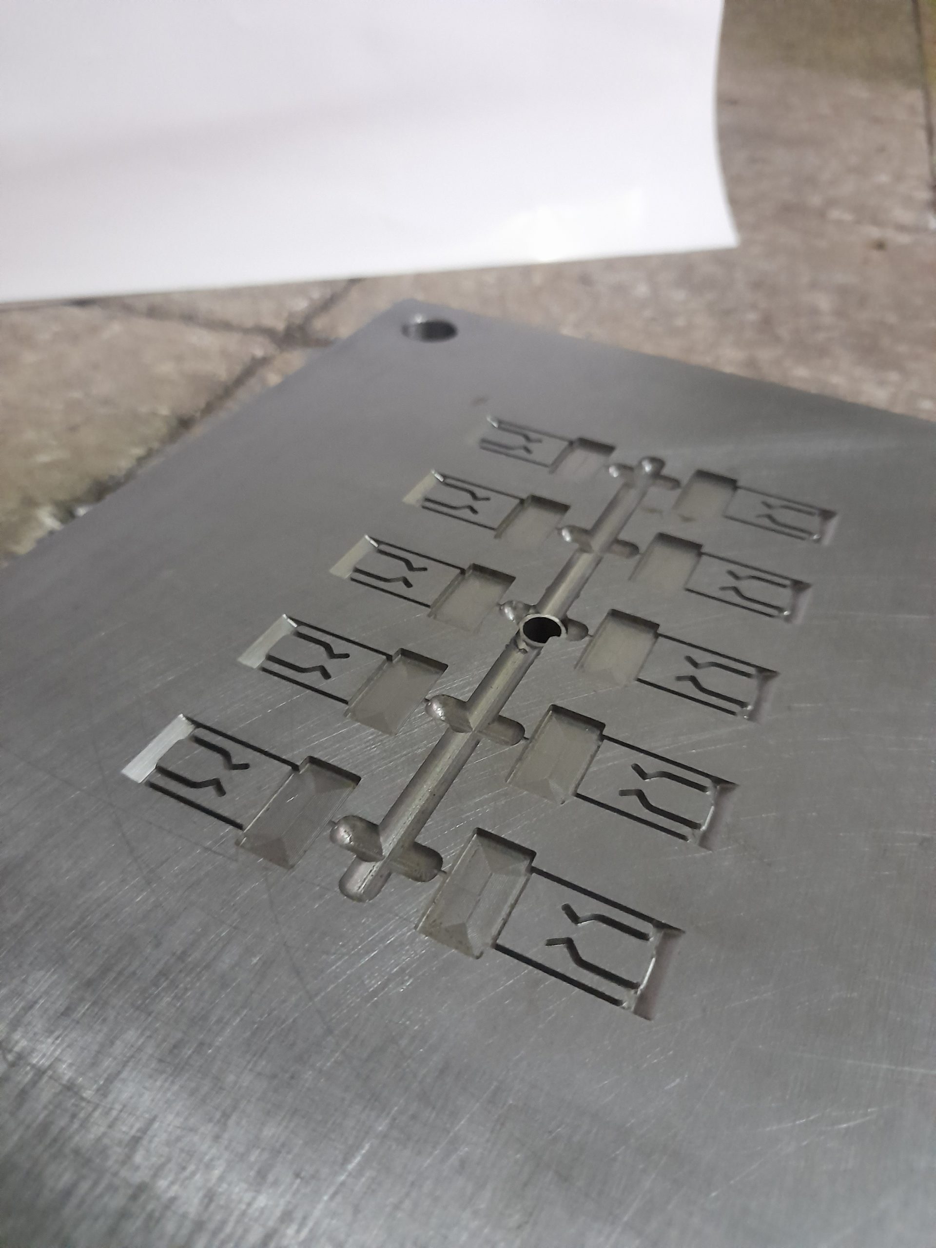 ارتباط مؤثر و اختصاص زمان کافی برای گوش دادن به مشتریان