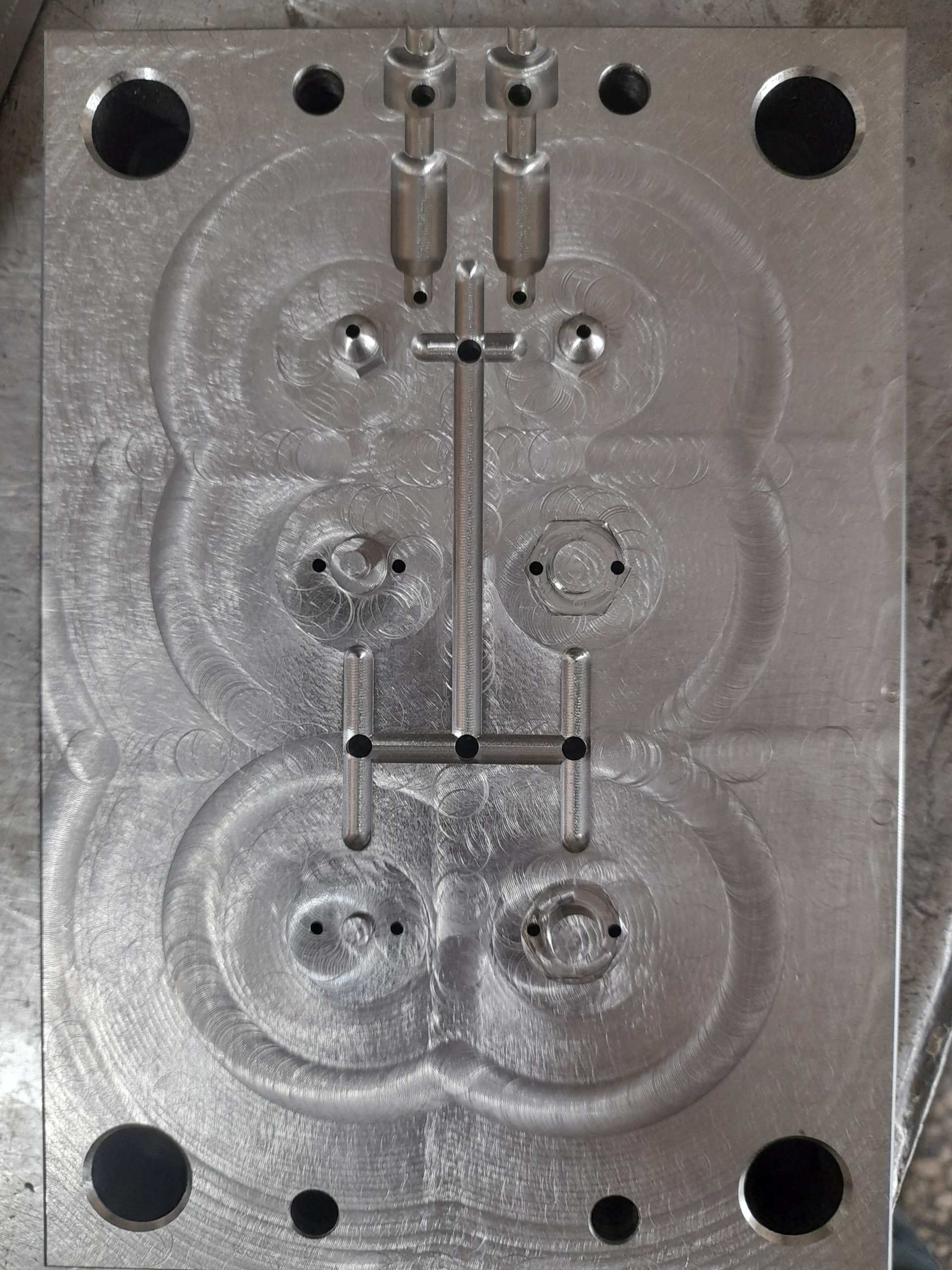 ارتباط مؤثر و اختصاص زمان کافی برای گوش دادن به مشتریان