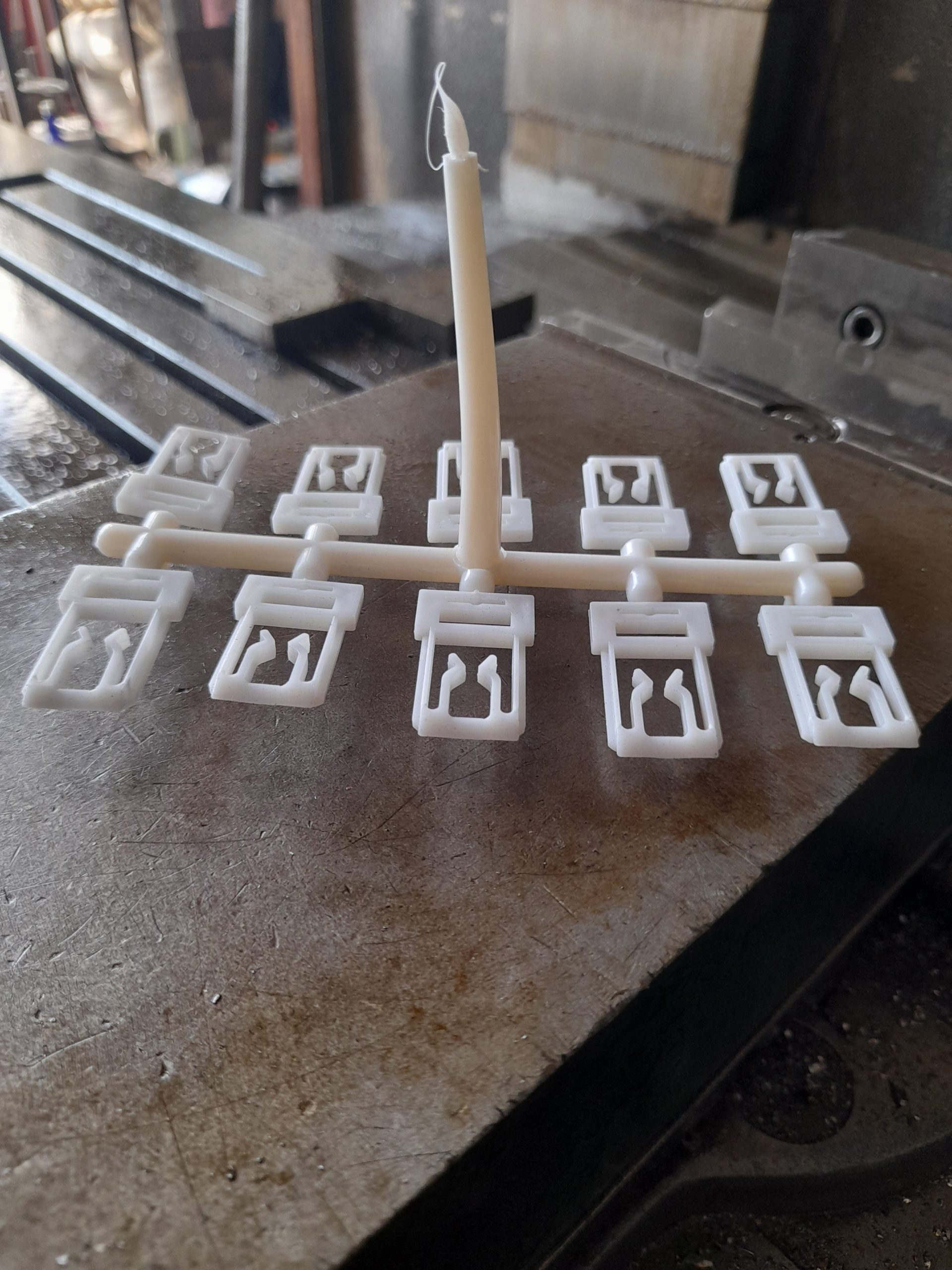  قالب تزریق پلاستیک قطعات خودرو