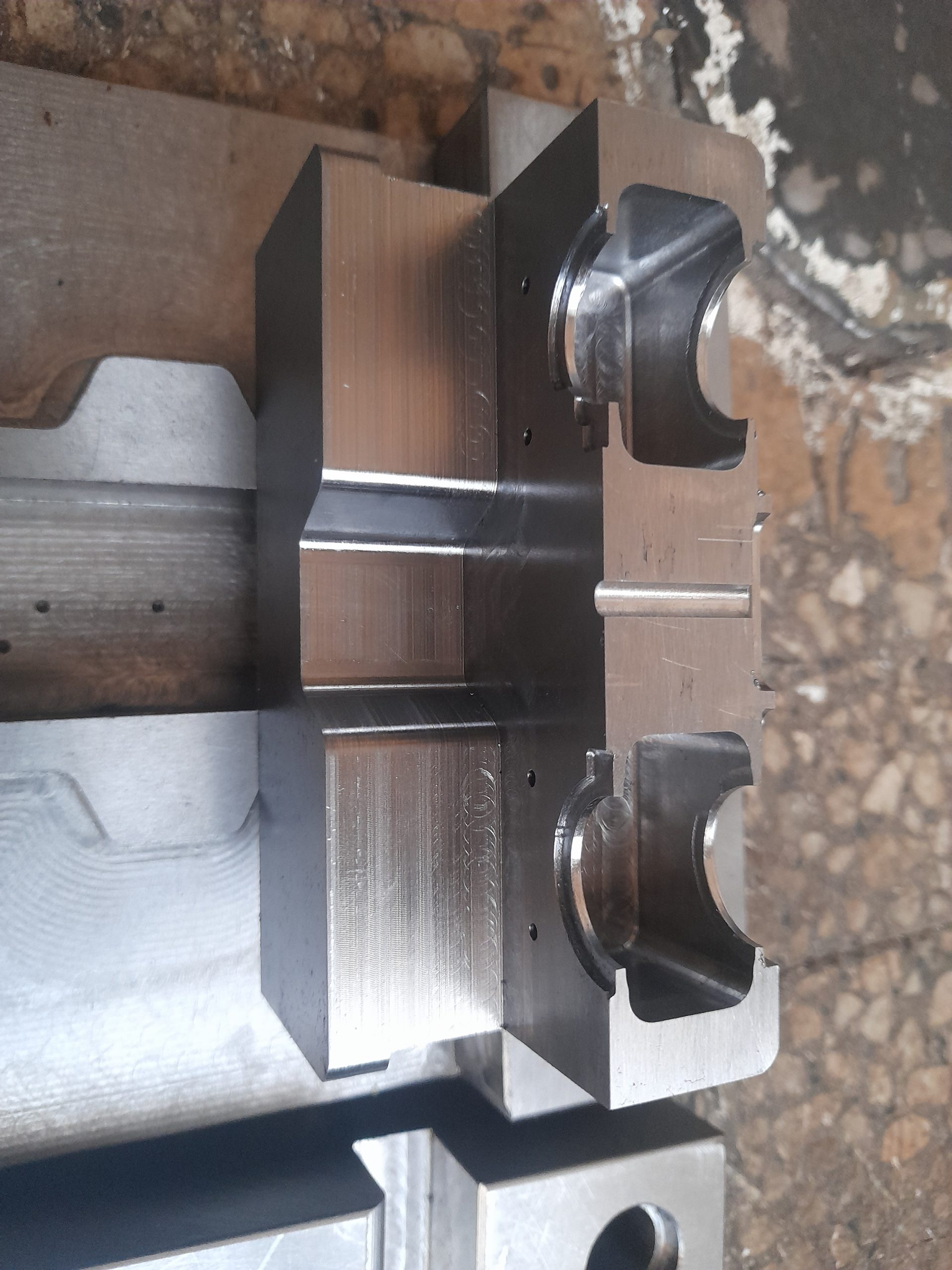 مقدمه و اهمیت قالب تزریق پلاستیک