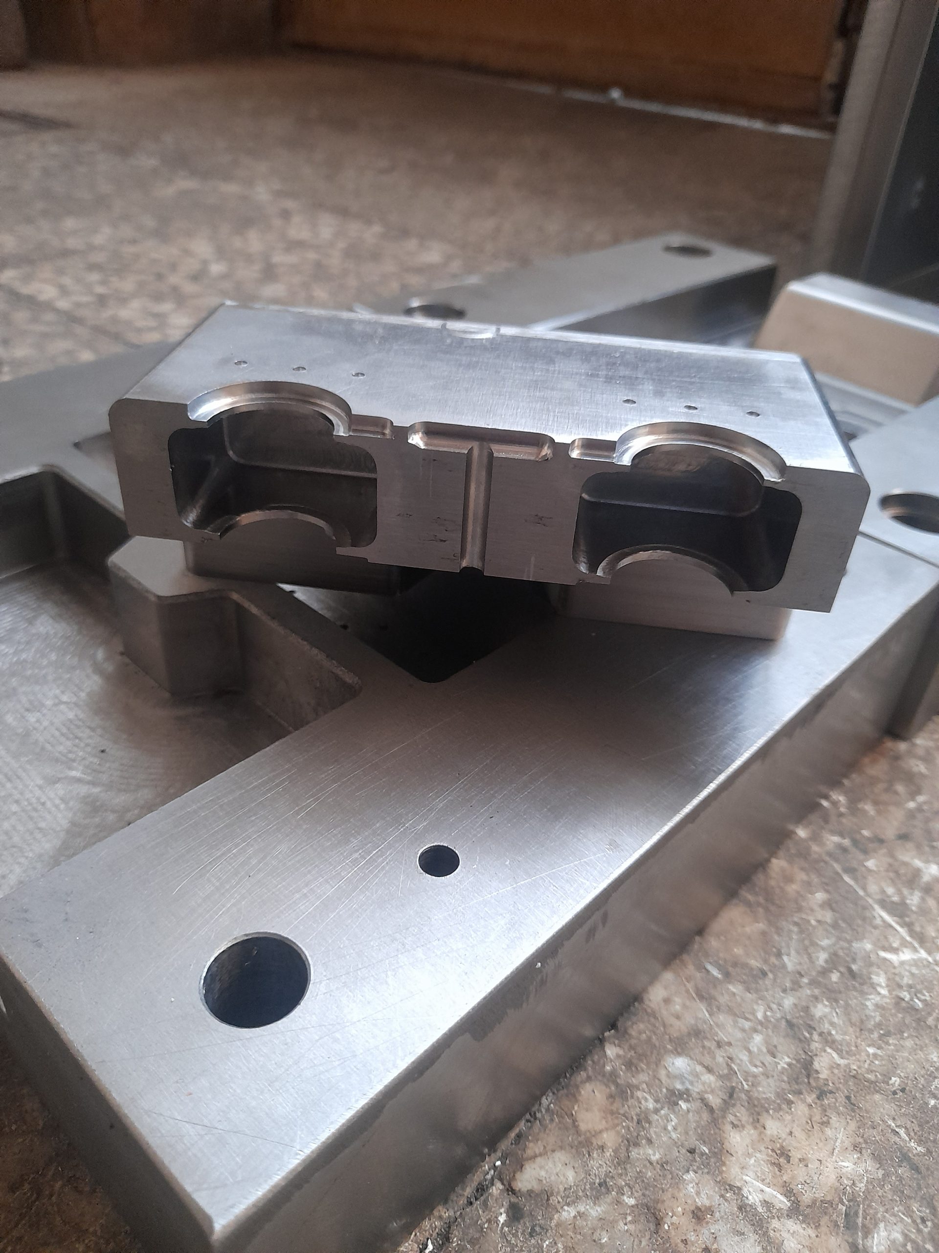  مونتاژ و تنظیمات Assembly and Fitting